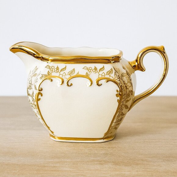 Vintage Sadler Milk Jug/ Creamer. White and gold. England 1930's (item # 2026) - Picture 1 of 9